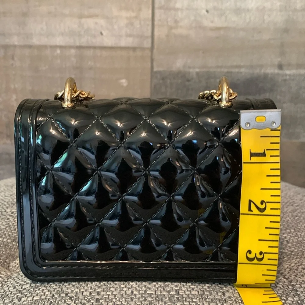 Mini Quilted Crossbody with gold chain - Picture 6 of 16